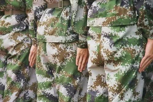 军训视频原版吃瓜,原版吃瓜，揭秘军营生活点滴