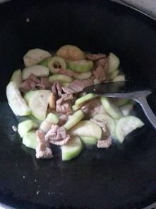 蒲瓜能给猪吃吗,猪的绿色美食新选择？