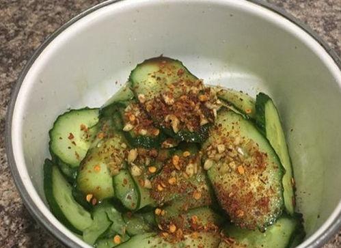 什么瓜放醋吃最好,夏日消暑佳品搭配指南