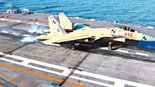 下飞机吃瓜,揭秘空中奇闻趣事