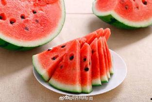 吃白西瓜大瓜,品味白西瓜的甘甜与大气