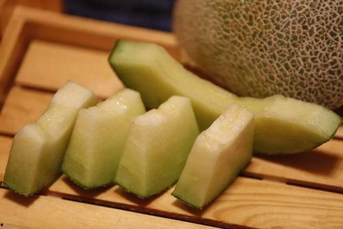 吃瓜看戏的竹子