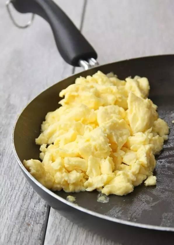 动物餐厅鸡蛋吃瓜,鸡蛋与瓜果的欢乐盛宴