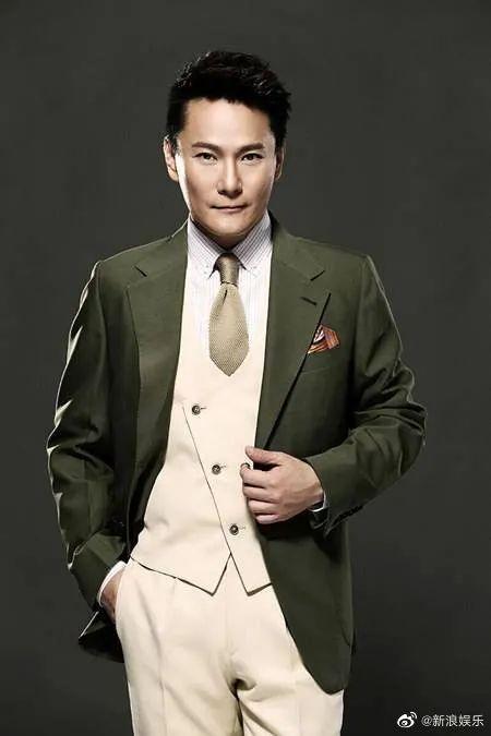 张信哲吃瓜,揭秘娱乐圈幕后故事