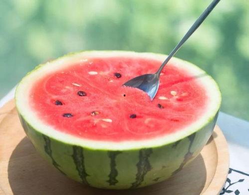 吃瓜吃西瓜好吗,吃瓜吃西瓜，健康美味两不误