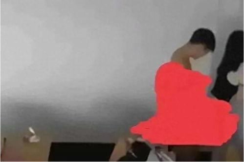 教室自拍吃瓜,揭秘校园生活趣味瞬间
